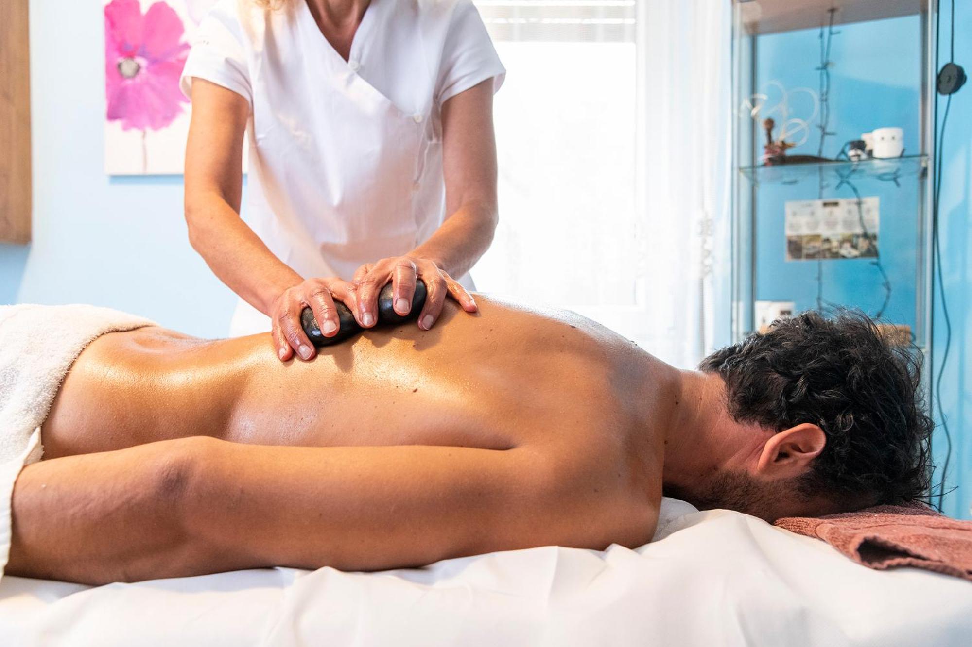 Hotel Alpino Wellness & Spa Peio Fonti Bagian luar foto