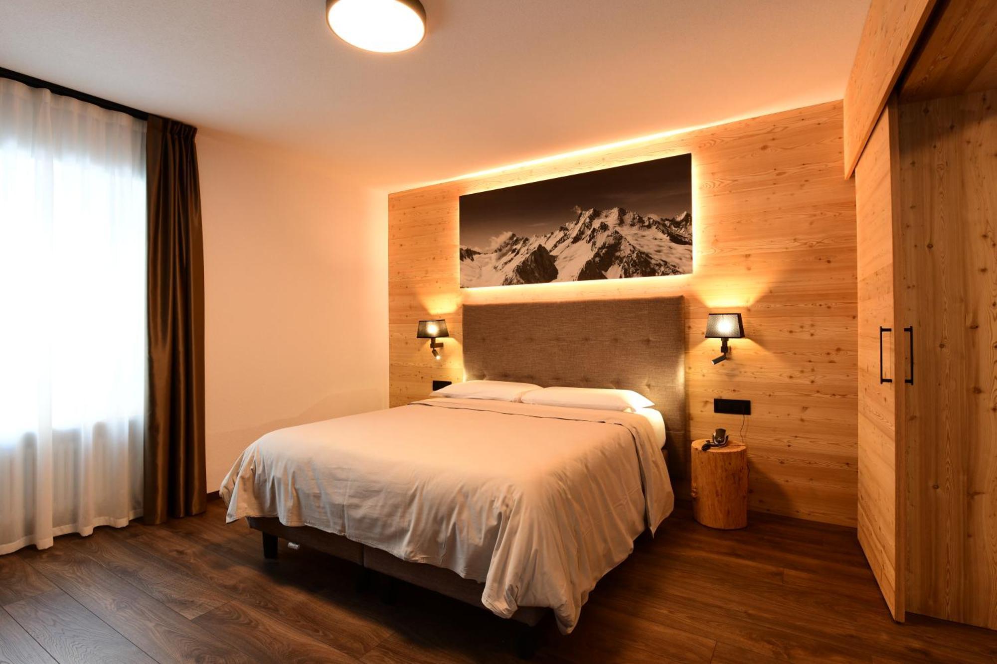 Hotel Alpino Wellness & Spa Peio Fonti Bagian luar foto