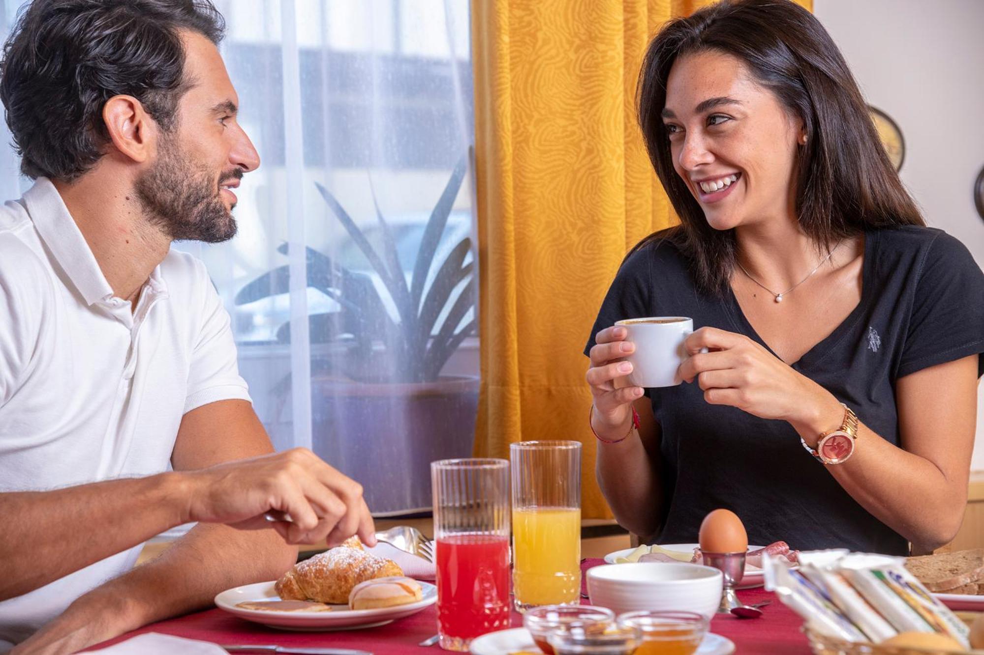 Hotel Alpino Wellness & Spa Peio Fonti Bagian luar foto