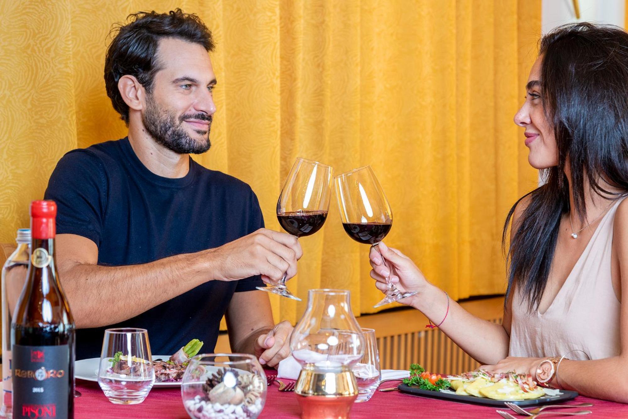 Hotel Alpino Wellness & Spa Peio Fonti Bagian luar foto
