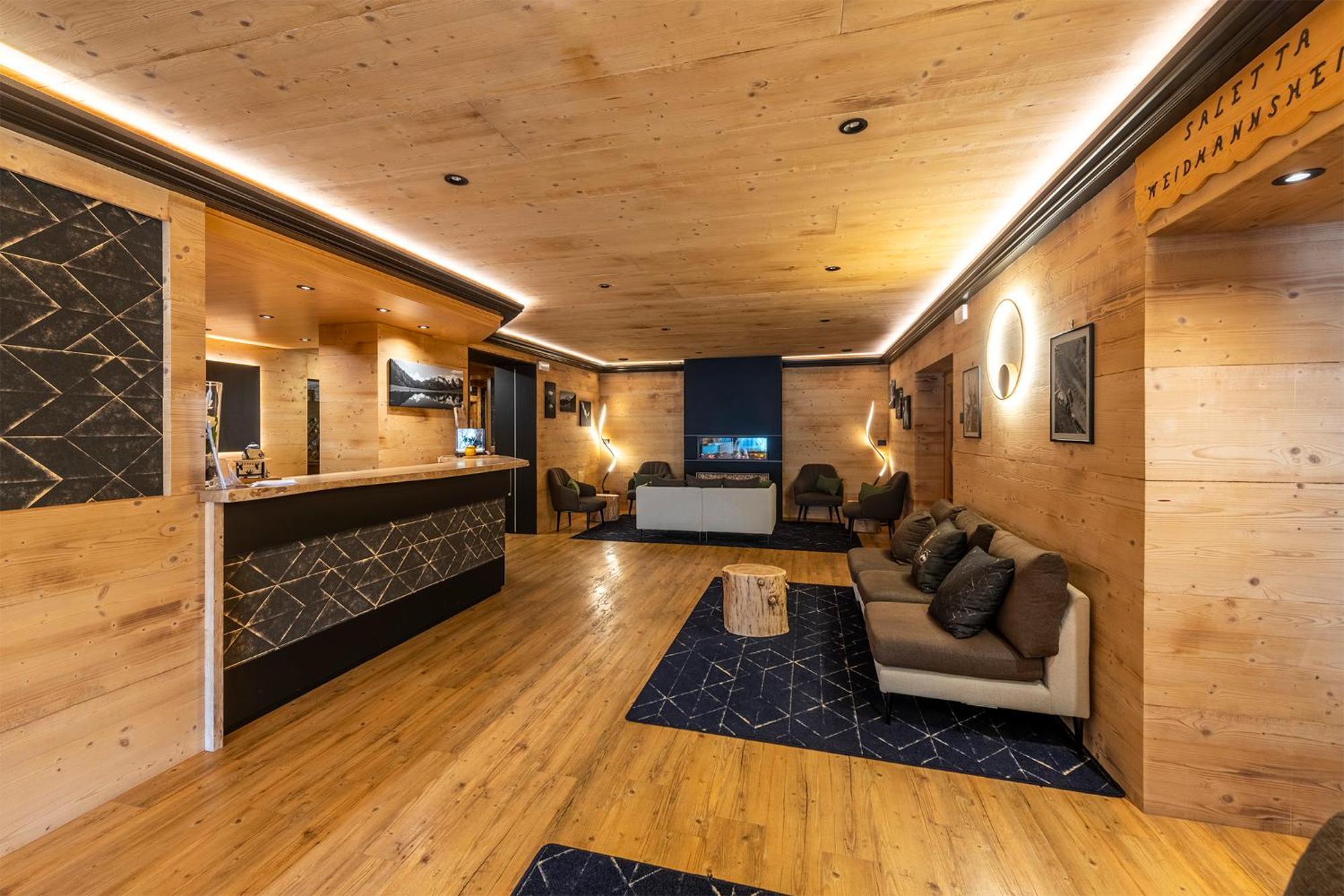 Hotel Alpino Wellness & Spa Peio Fonti Bagian luar foto