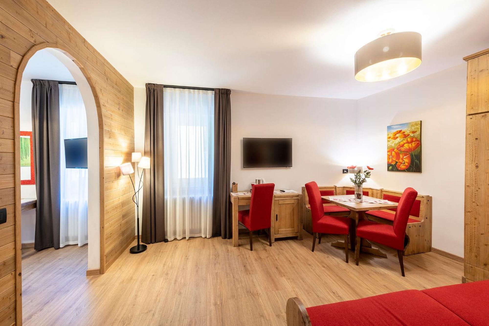 Hotel Alpino Wellness & Spa Peio Fonti Bagian luar foto