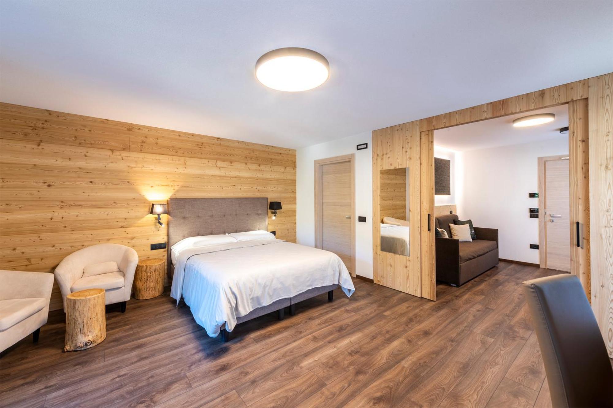 Hotel Alpino Wellness & Spa Peio Fonti Bagian luar foto